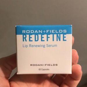 Redefining lip renewing serum